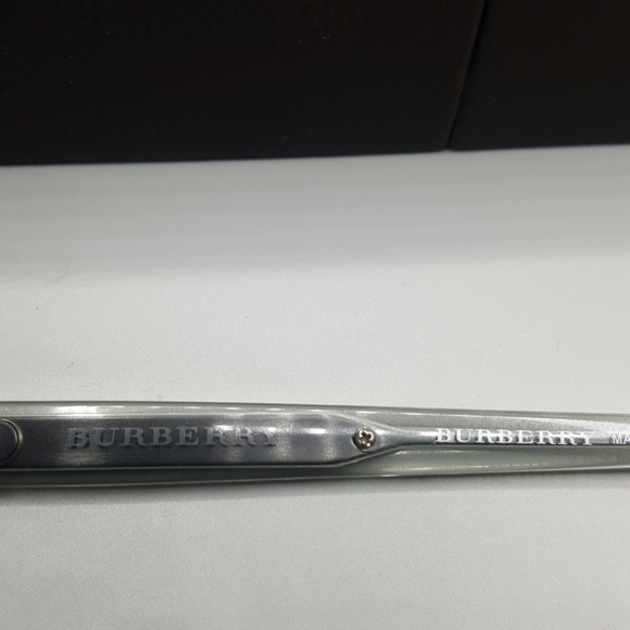 Burberry glasses - Picture 3 of 5